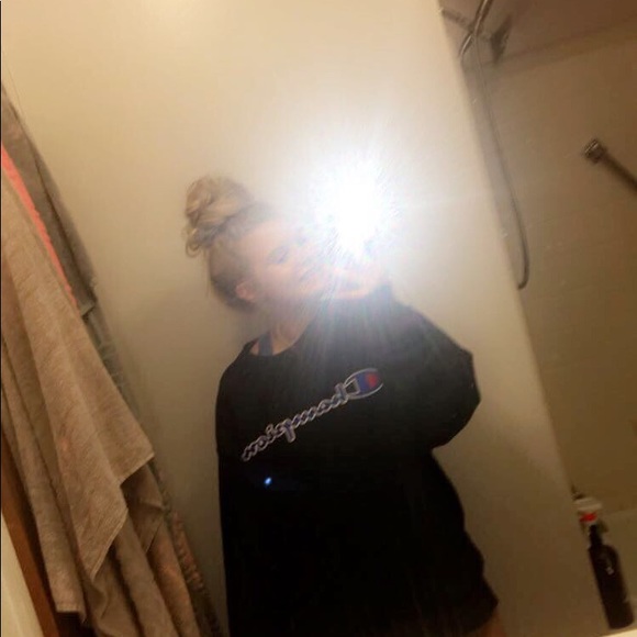 Meet your Posher, Skylar - Picture 1 of 1